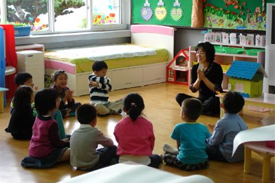 Thông tư Ban hành Chương trình Giáo dục mầm non